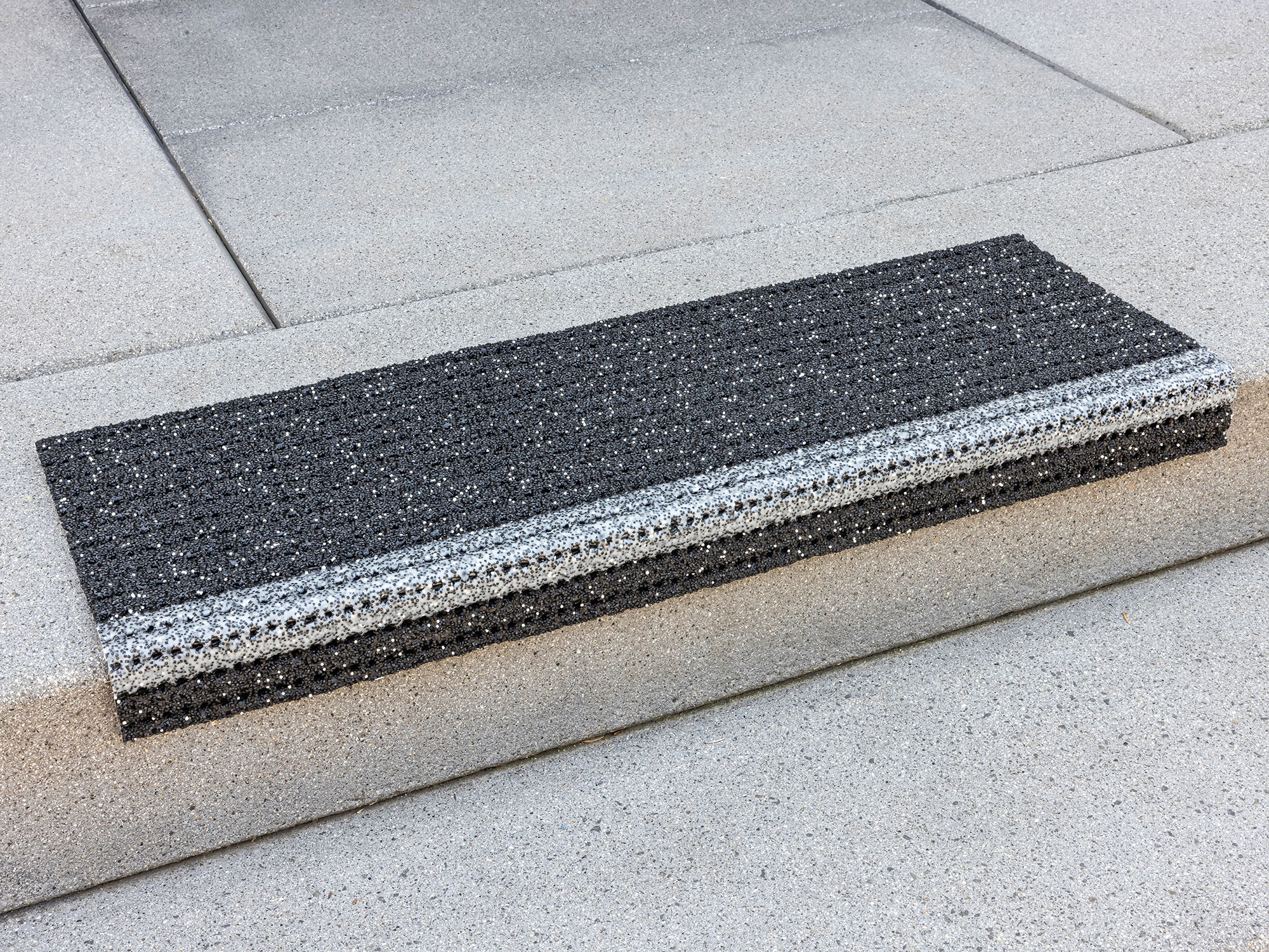 stufenmatte-aussen-zentaurus-anthrazit-2