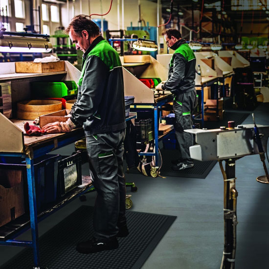 antiermuedungsmatte-skystep-steharbeitsplatz