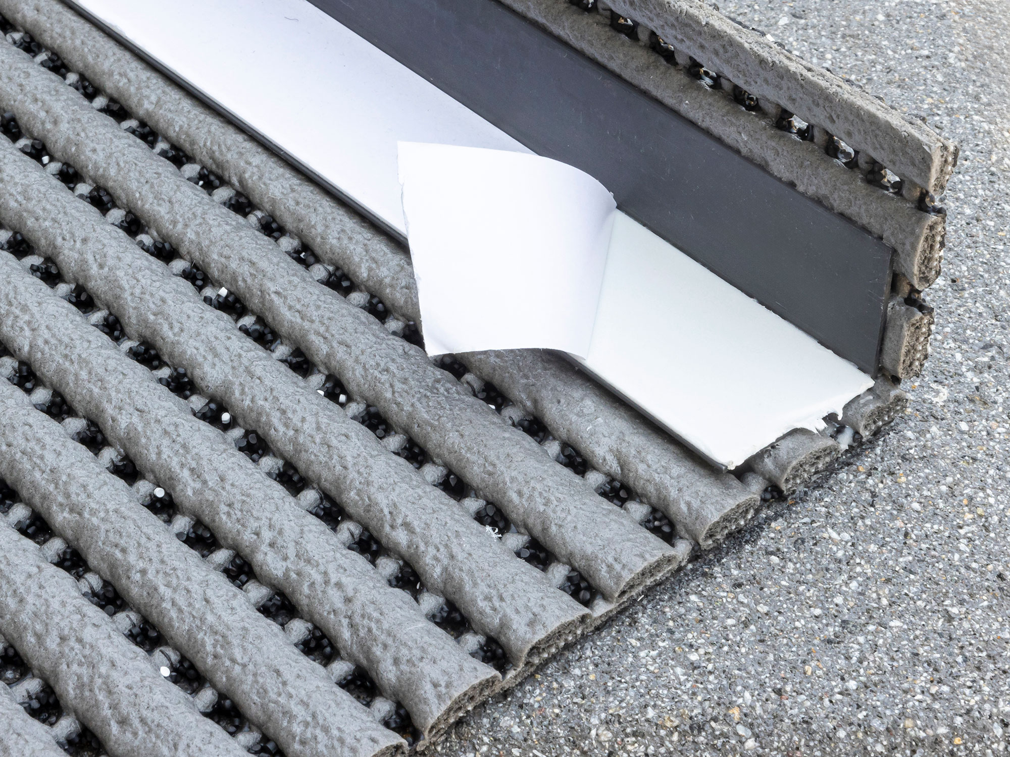 stufenmatte-aussen-zentaurus-anthrazit-3