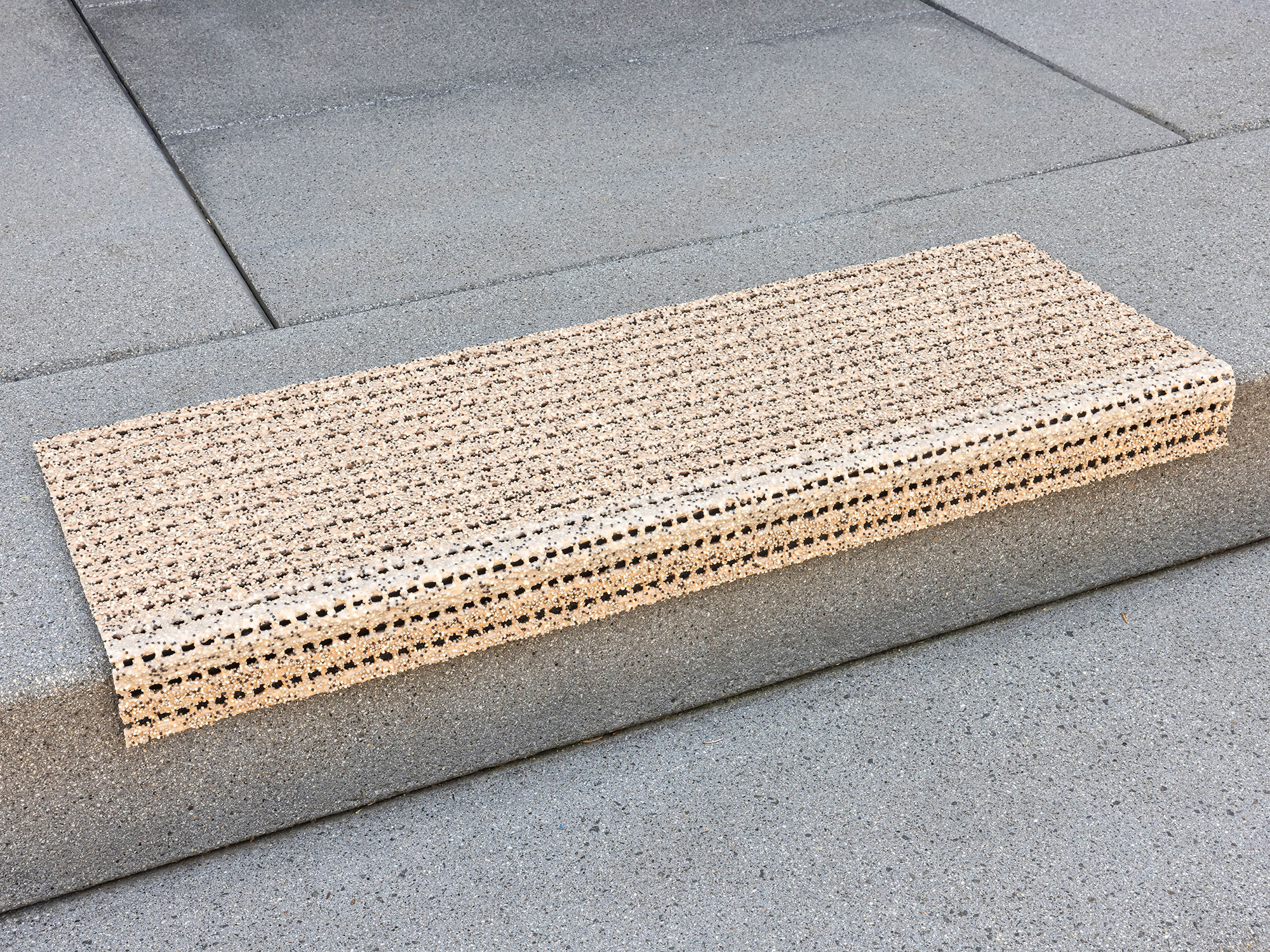 stufenmatte-aussen-zentaurus-beige-2