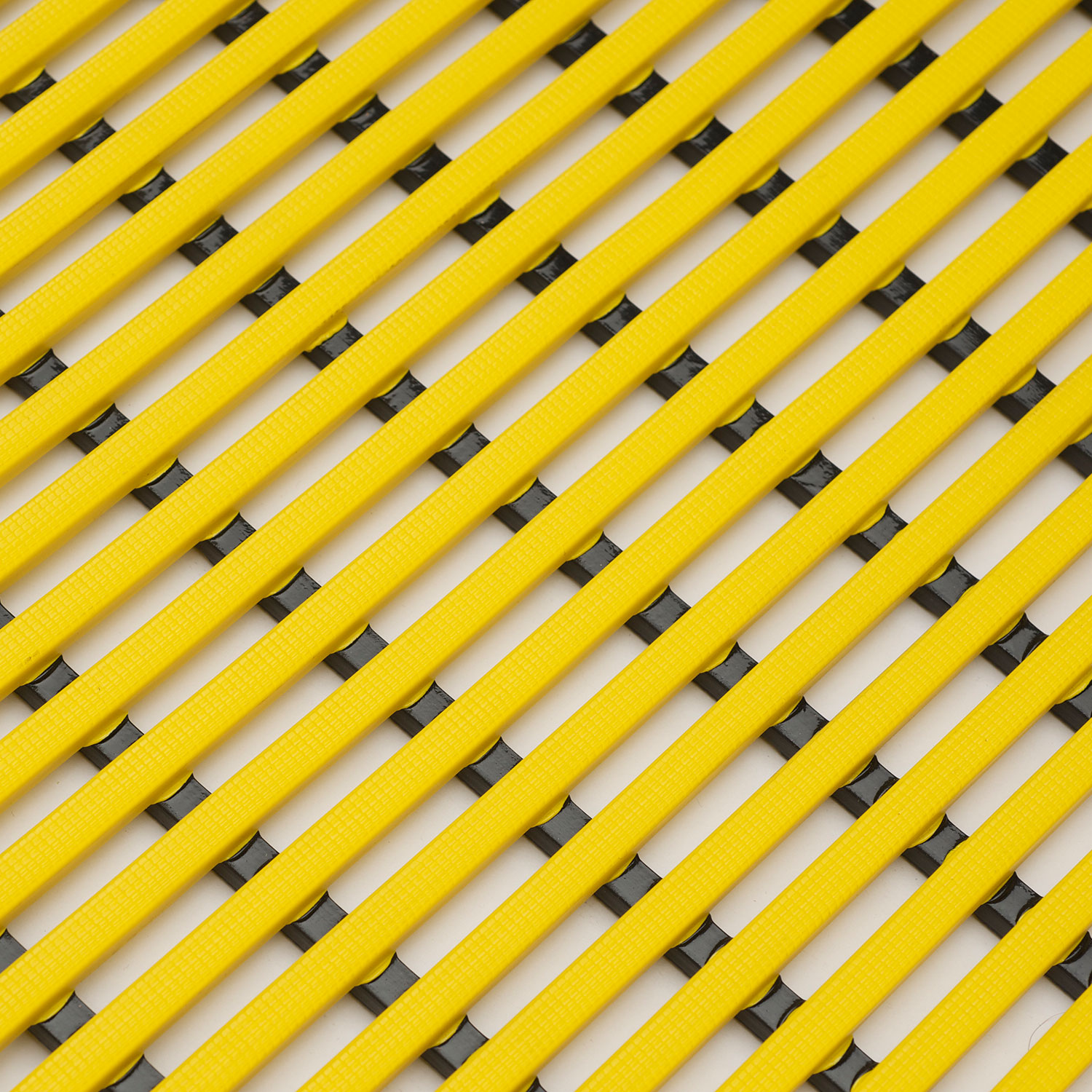 bodenrost-gelb-universal-detail