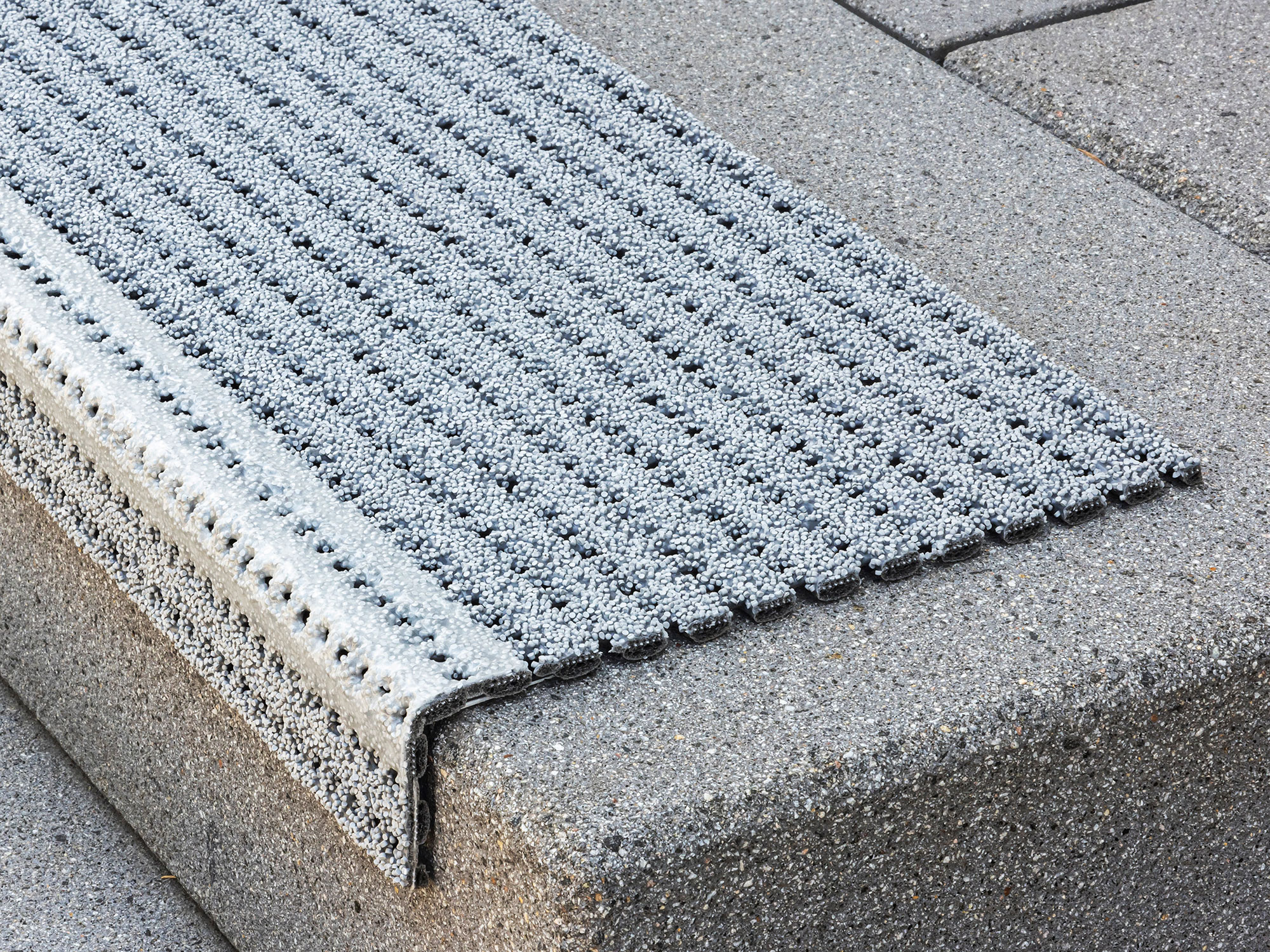 stufenmatte-aussen-unico-stein-1